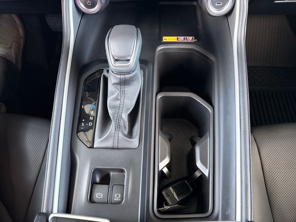 2026 Toyota GRAND HIGHLANDER HEV Nightshade Edition