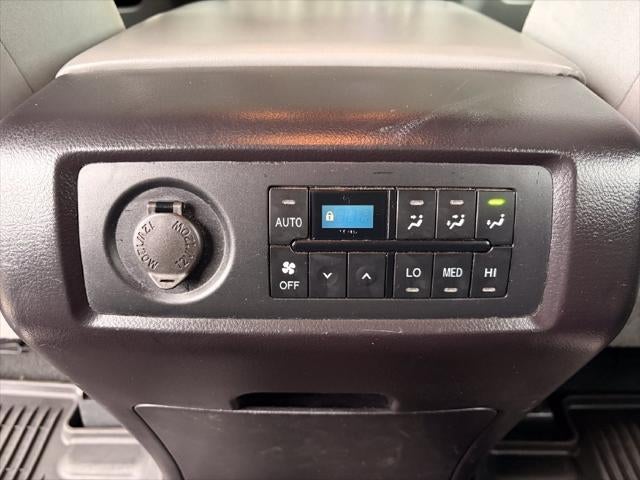 2017 Toyota Sequoia SR5 5.7L