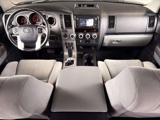 2017 Toyota Sequoia SR5 5.7L