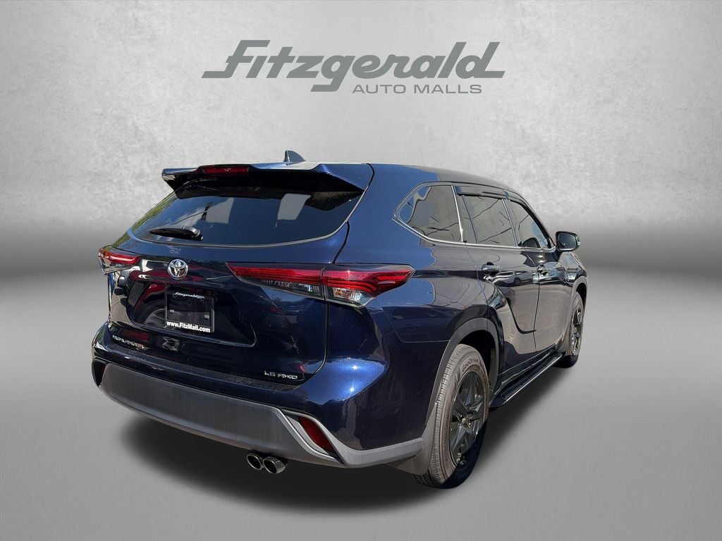 2022 Toyota HIGHLANDER LE