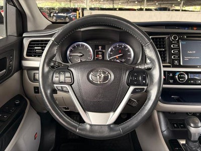 2016 Toyota Highlander Limited Platinum V6
