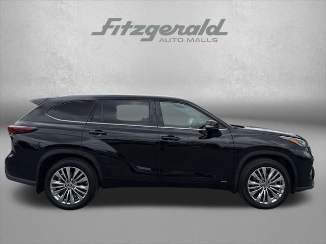 2024 Toyota Highlander Hybrid Platinum