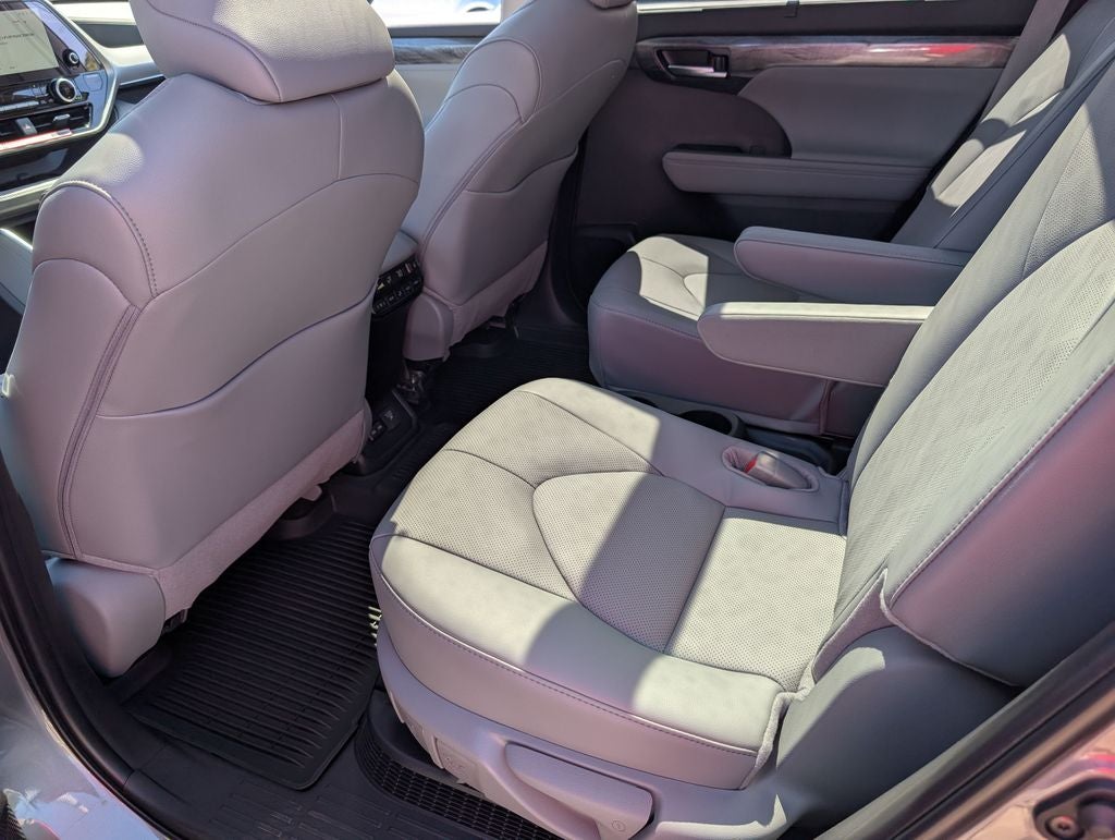 2026 Toyota Highlander Hybrid Hybrid Platinum