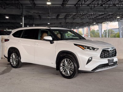 2025 Toyota Highlander Hybrid Platinum
