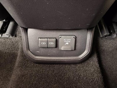 2025 Toyota Highlander Hybrid Platinum