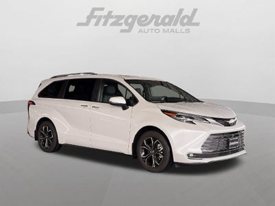 2026 Toyota Sienna Platinum 7 Passenger