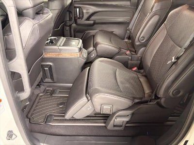 2026 Toyota Sienna Platinum 7 Passenger