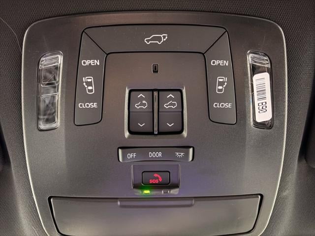 2026 Toyota Sienna Platinum 7 Passenger