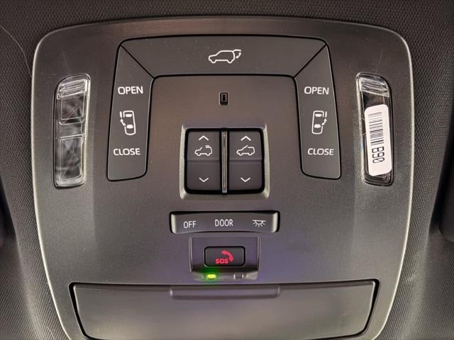 2026 Toyota Sienna Platinum 7 Passenger