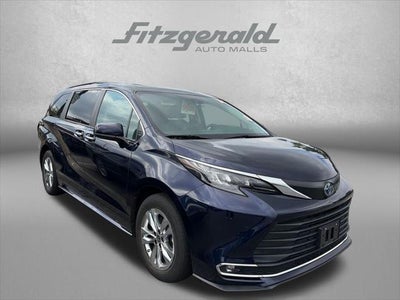 2024 Toyota Sienna XLE 7 Passenger