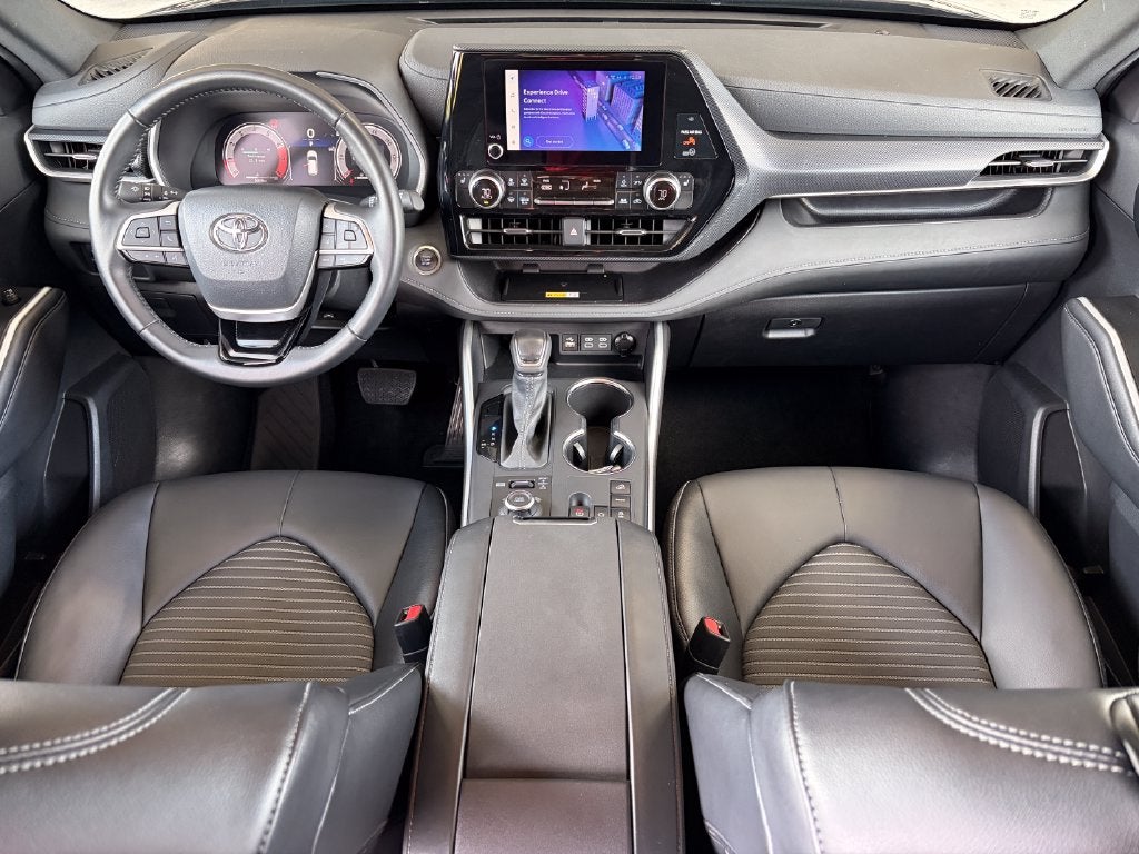 2025 Toyota Highlander XSE