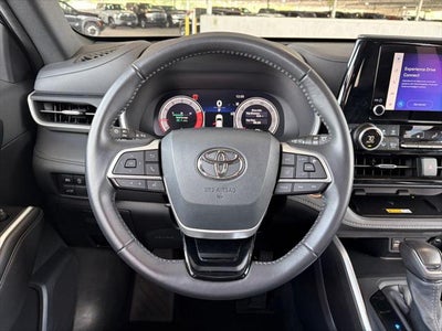 2025 Toyota Highlander XSE