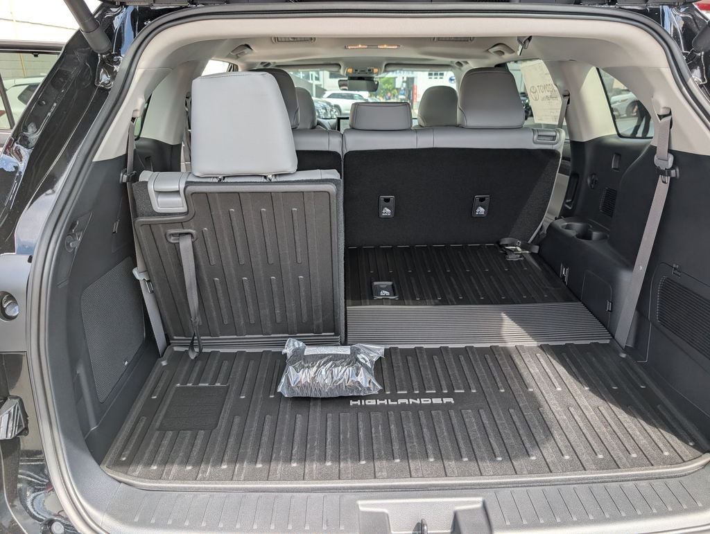 2026 Toyota Highlander Limited