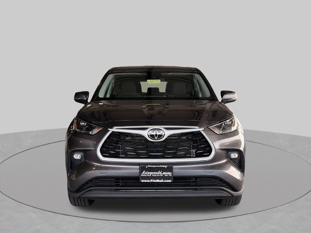 2025 Toyota Highlander LE