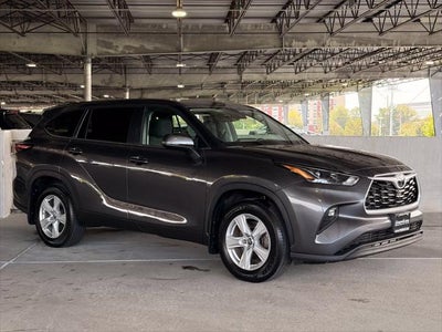 2025 Toyota Highlander LE