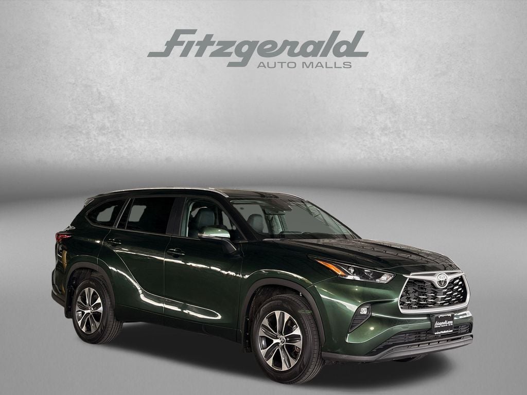 2025 Toyota HIGHLANDER XLE