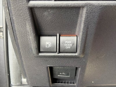 2025 Toyota Sienna LE 8 Passenger