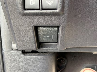 2025 Toyota Sienna LE 8 Passenger