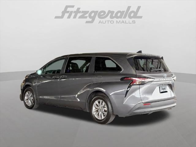 2025 Toyota Sienna LE 8 Passenger