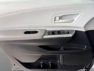 2025 Toyota Sienna LE 8 Passenger