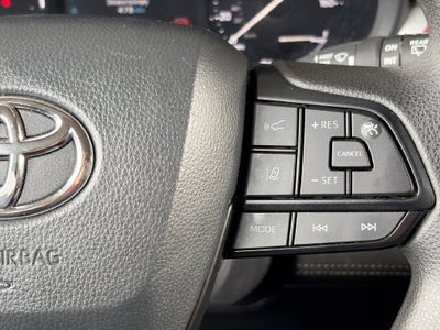 2026 Toyota Sienna LE 8 Passenger