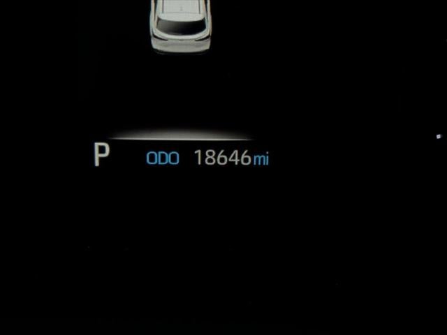 2022 Toyota Sienna LE 8 Passenger