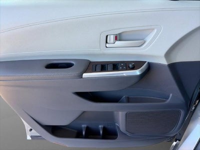 2022 Toyota Sienna LE 8 Passenger