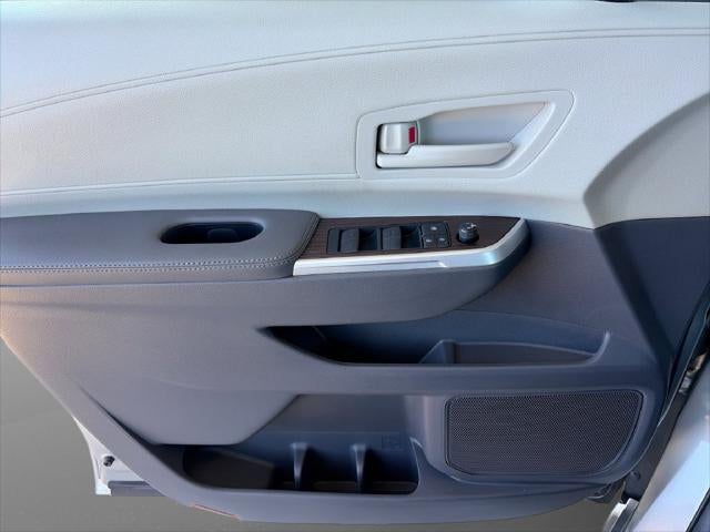 2022 Toyota Sienna LE 8 Passenger