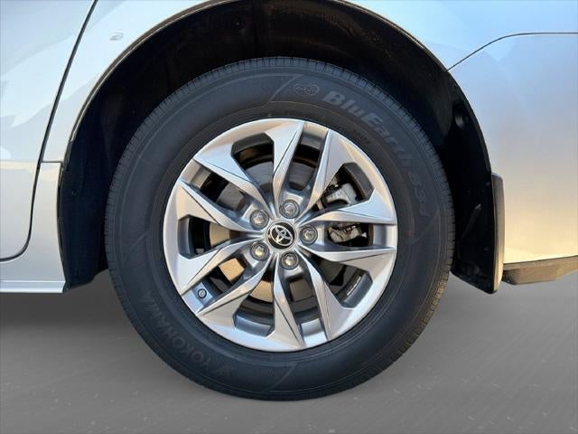 2022 Toyota Sienna LE 8 Passenger