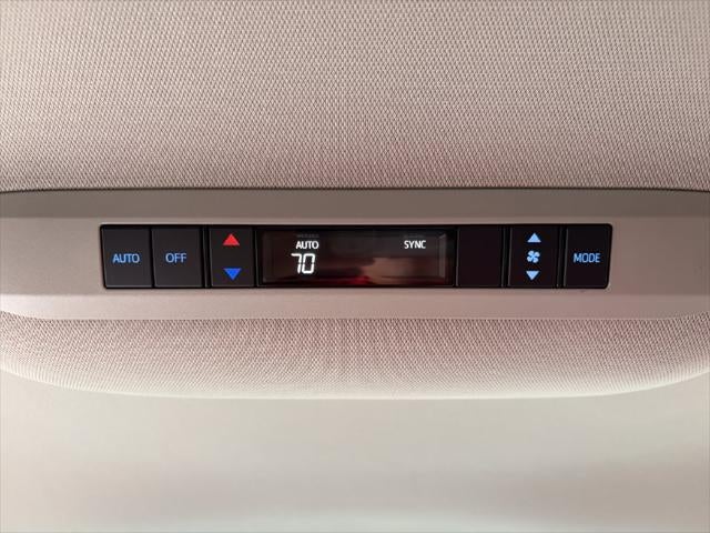 2024 Toyota Sienna LE 8 Passenger