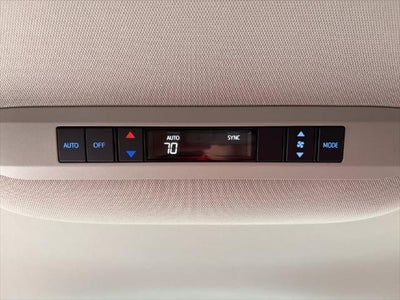 2024 Toyota Sienna LE 8 Passenger