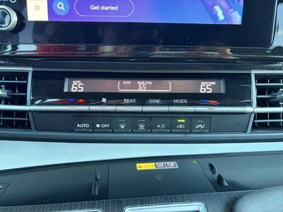 2025 Toyota Sienna LE 8 Passenger