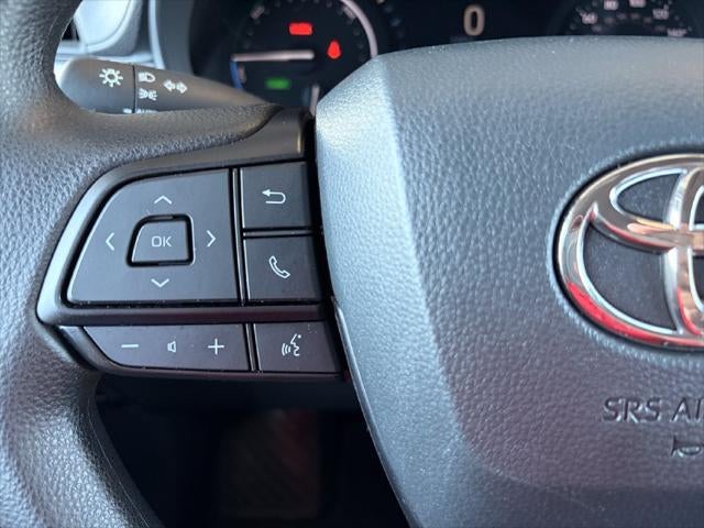 2025 Toyota Sienna LE 8 Passenger