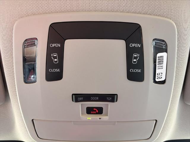 2025 Toyota Sienna LE 8 Passenger