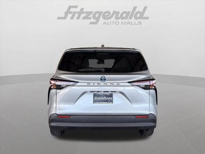 2025 Toyota Sienna LE 8 Passenger