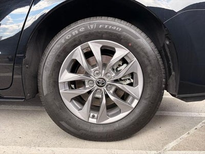 2026 Toyota Sienna LE 8 Passenger