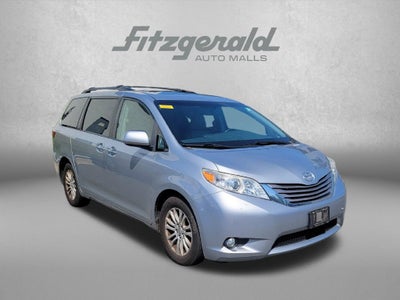 2015 Toyota SIENNA XLE 3.5L XLE 8 Passenger
