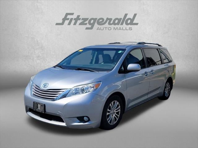2015 Toyota SIENNA XLE 3.5L XLE 8 Passenger