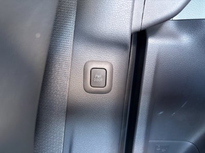 2024 Toyota Sienna XLE 8 Passenger