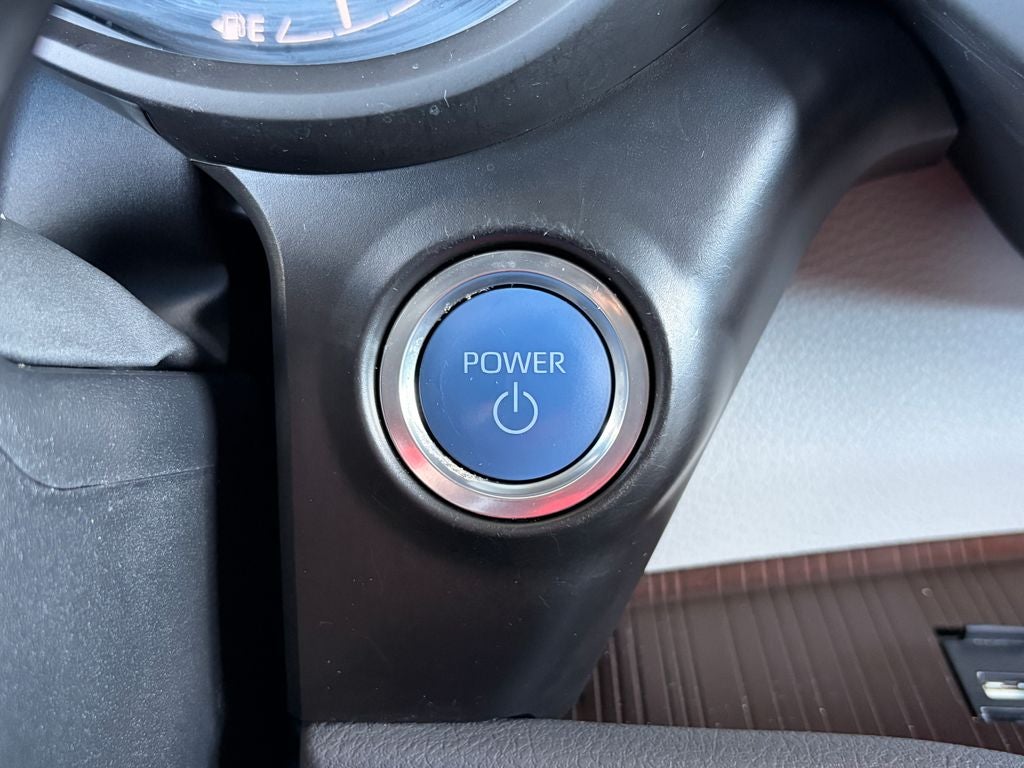 2024 Toyota Sienna XLE 8 Passenger