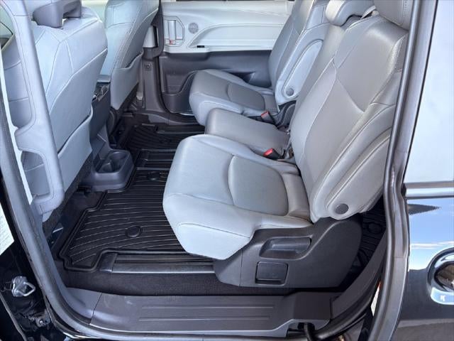 2024 Toyota Sienna XLE 8 Passenger