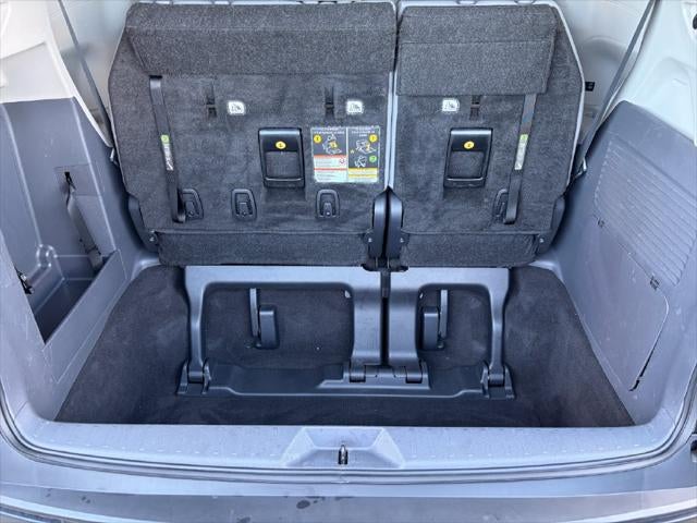 2024 Toyota Sienna XLE 8 Passenger