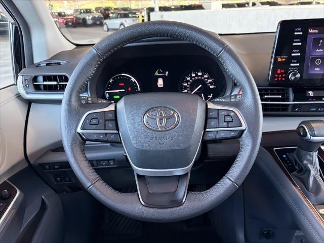 2024 Toyota Sienna XLE 8 Passenger