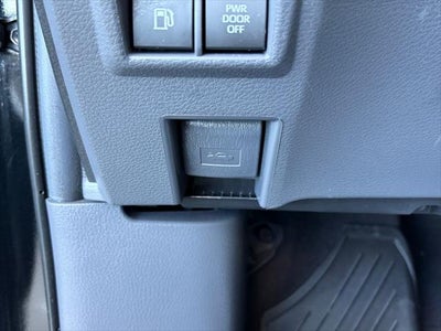 2024 Toyota Sienna XLE 8 Passenger