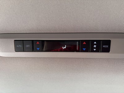 2025 Toyota Sienna XLE 8 Passenger