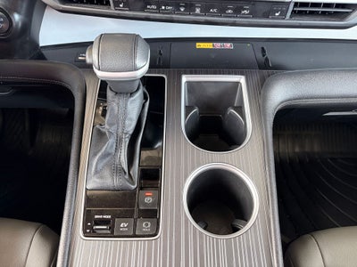 2025 Toyota Sienna XLE 8 Passenger