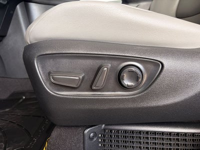 2025 Toyota Sienna XLE 8 Passenger