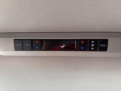 2025 Toyota Sienna XLE 8 Passenger