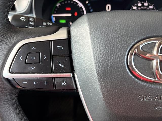 2025 Toyota Sienna XLE 8 Passenger