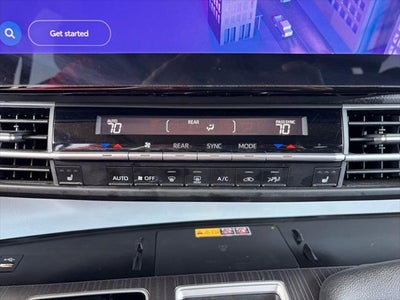 2025 Toyota Sienna XLE 8 Passenger